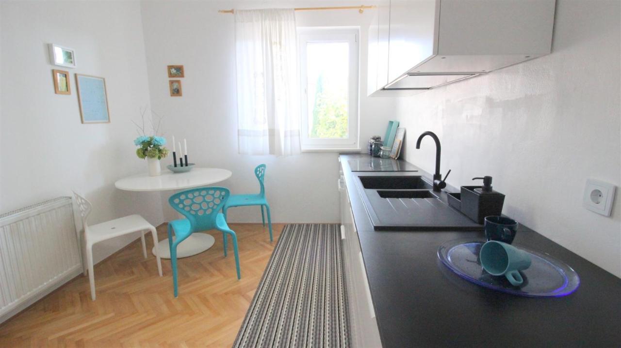 Tamaris, 600 M From The Beach Novigrad  Exterior photo